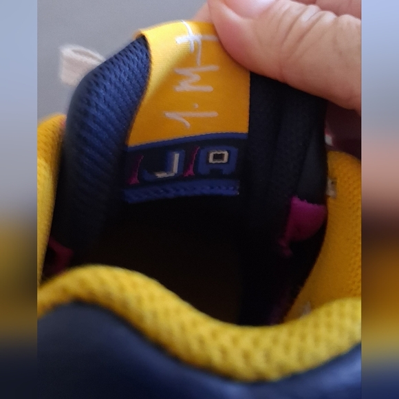 Nike JA Morant Size 4.5 Sneakers in White, Navy, Pink, Green, Yellow. - Picture 7 of 7